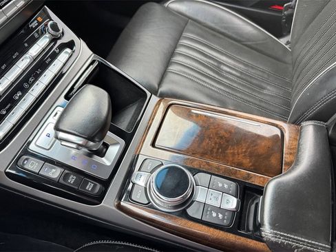 Used 2018 Genesis G90 3.3T Premium image 26