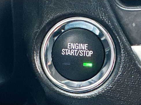 Used 2020 GMC Yukon XL SLT w/ Premium Edition image 20