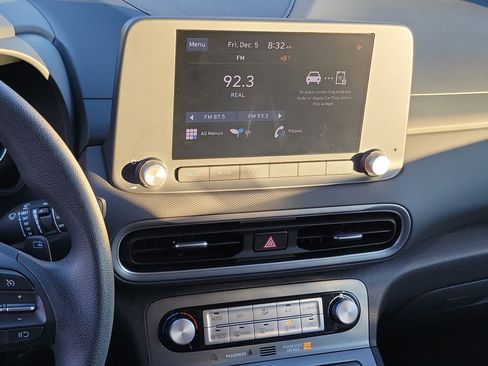 Certified 2023 Hyundai Kona SE w/ Cargo Package image 11