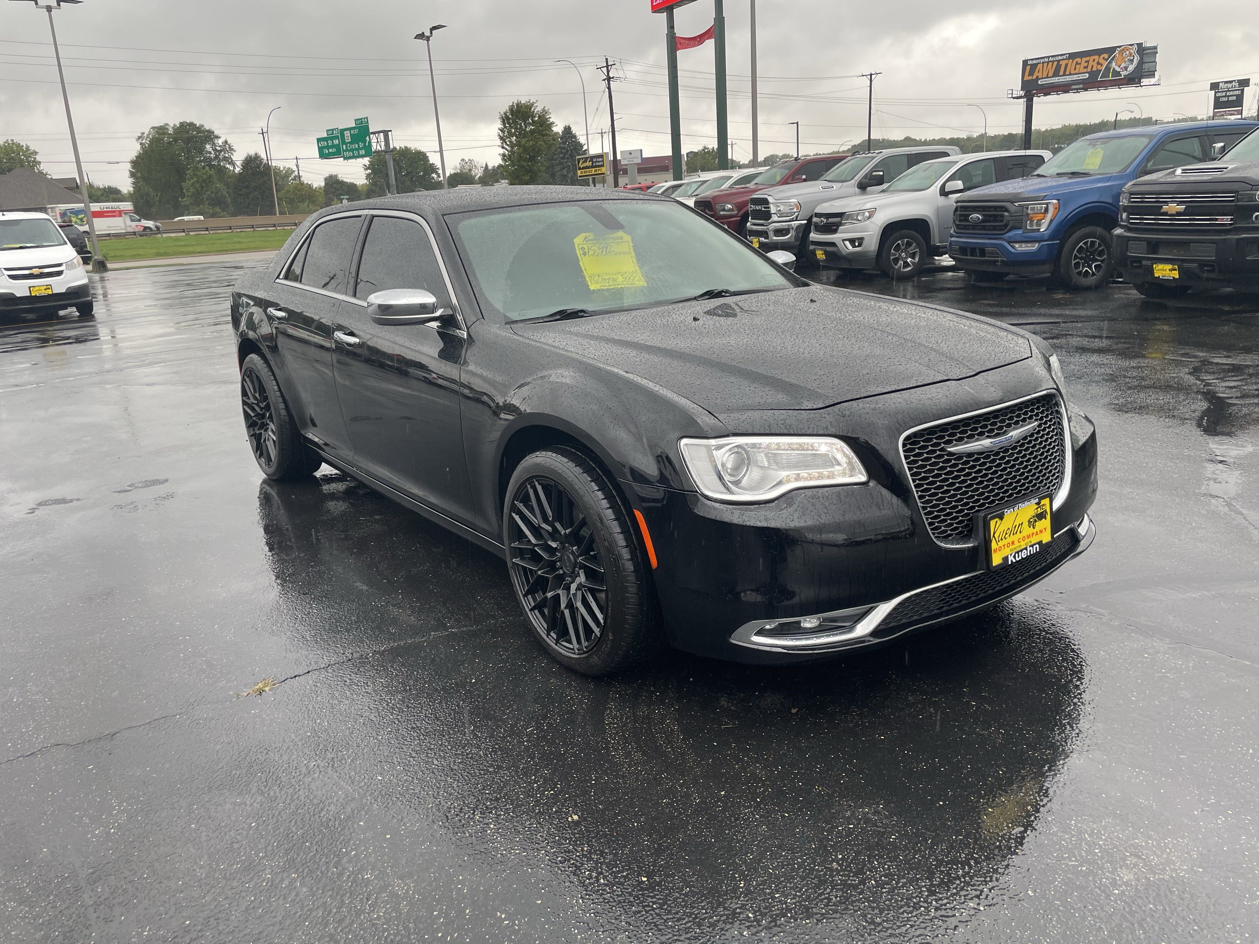 Used 2016 Chrysler 300 C AWD/4WD image 2