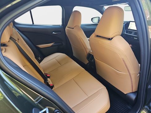 New 2026 Lexus UX 300h AWD image 12