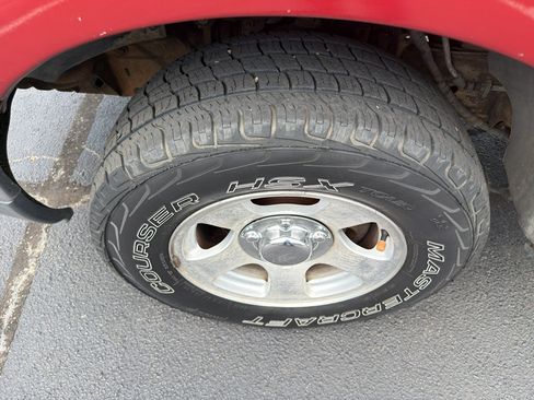 Used 2000 Ford F150 XLT RWD image 9