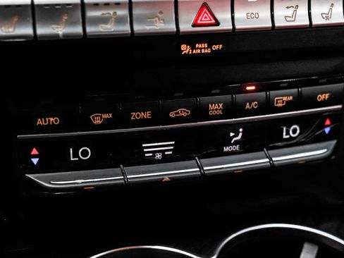 Used 2017 Mercedes-Benz E 550 Cabriolet image 30