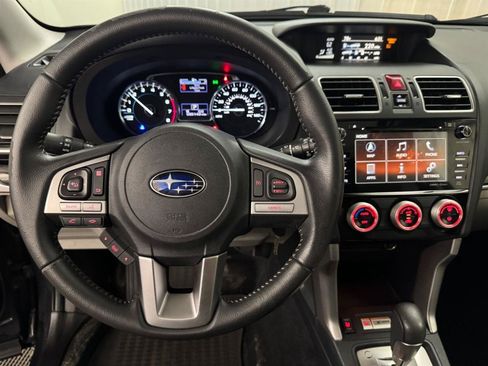 Used 2018 Subaru Forester 2.5i Limited AWD/4WD image 12