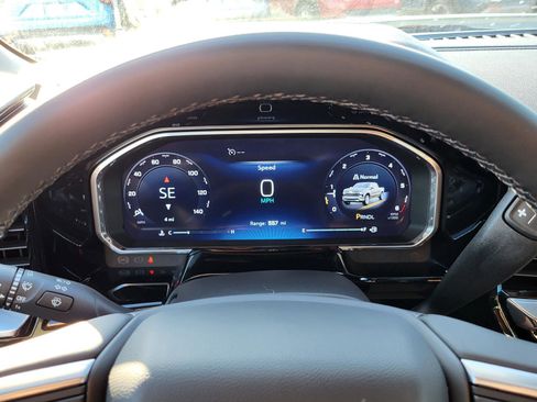 New 2026 Chevrolet Silverado 1500 LT w/ Texas Edition Plus RWD image 16
