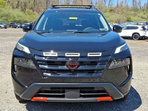 Used 2025 Nissan Rogue SV w/ Rock Creek Premium Package image 2