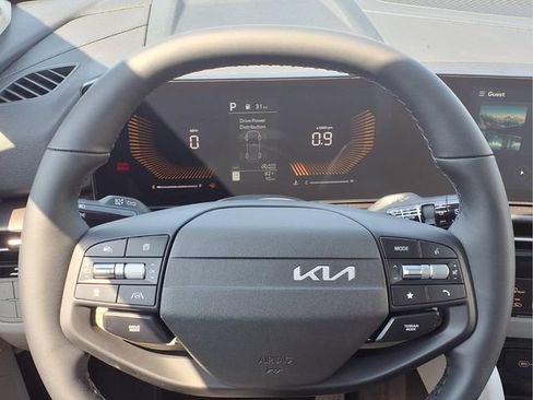 New 2026 Kia Sportage EX AWD/4WD image 9