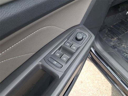 Used 2022 Volkswagen Atlas SE image 15