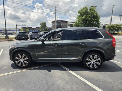 Used 2021 Volvo XC90 T6 Inscription w/ Lounge Package AWD/4WD image 9