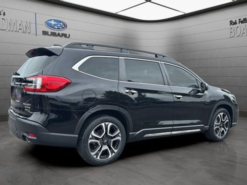 Used 2023 Subaru Ascent Touring AWD/4WD image 4