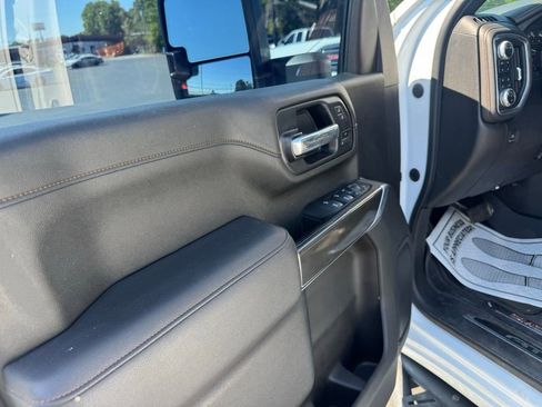 Used 2021 GMC Sierra 2500 AT4 w/ Snow Plow Prep/Camper Package AWD/4WD image 17