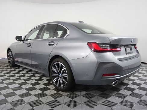 Certified 2025 BMW 330i Sedan RWD image 5