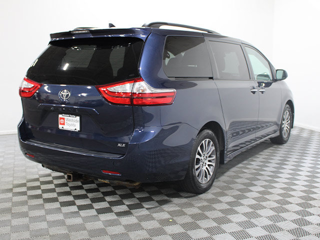 Used 2019 Toyota Sienna XLE FWD image 6
