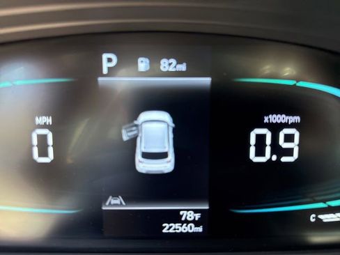Used 2024 Hyundai Venue SE FWD image 10