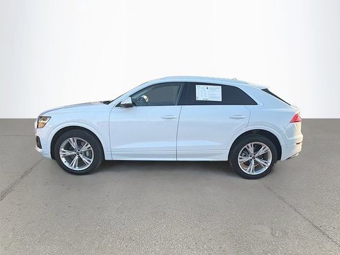 Used 2022 Audi Q8 Premium Plus image 8