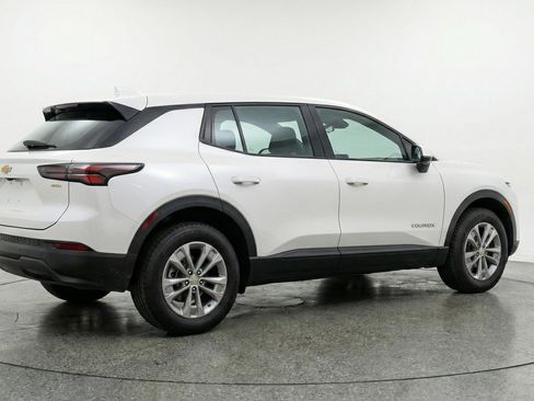 Used 2025 Chevrolet Equinox LT image 9