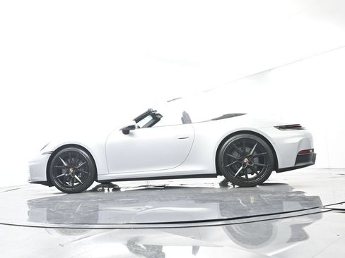 Certified 2025 Porsche 911 Carrera RWD image 56