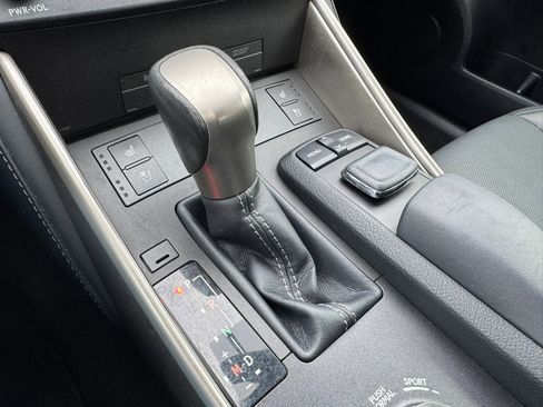 Used 2015 Lexus IS 250 image 20