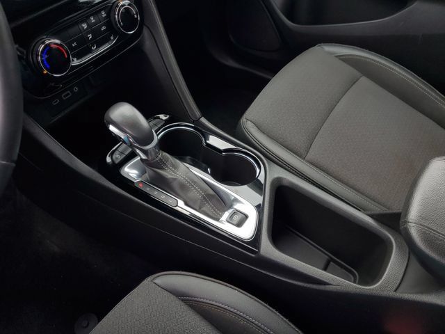 Used 2020 Buick Encore GX Preferred w/ Cold Weather Comfort Package FWD image 24
