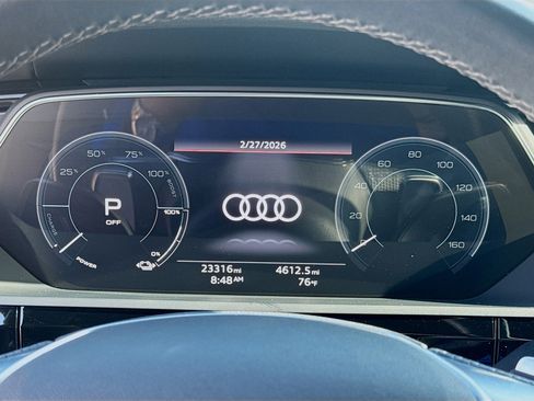Used 2023 Audi e-tron S Premium Plus image 11