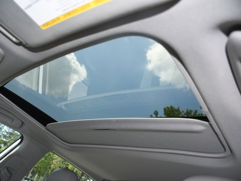 Certified 2024 Toyota Camry SE w/ Convenience Package image 7