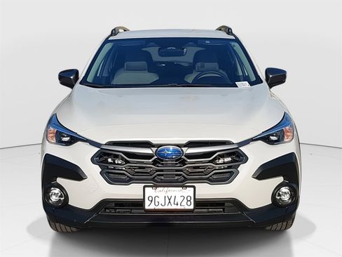 Used 2024 Subaru Crosstrek 2.0i Premium image 2