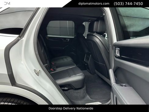 Used 2023 Porsche Cayenne image 21