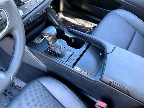 Used 2024 Lexus ES 350 w/ Premium Package image 15