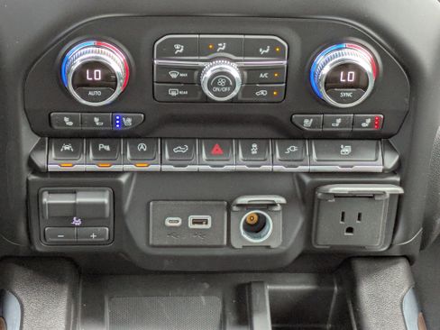 Certified 2019 GMC Sierra 1500 SLT w/ SLT Premium Plus Package image 20