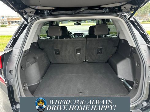 Used 2022 GMC Terrain SLE image 26