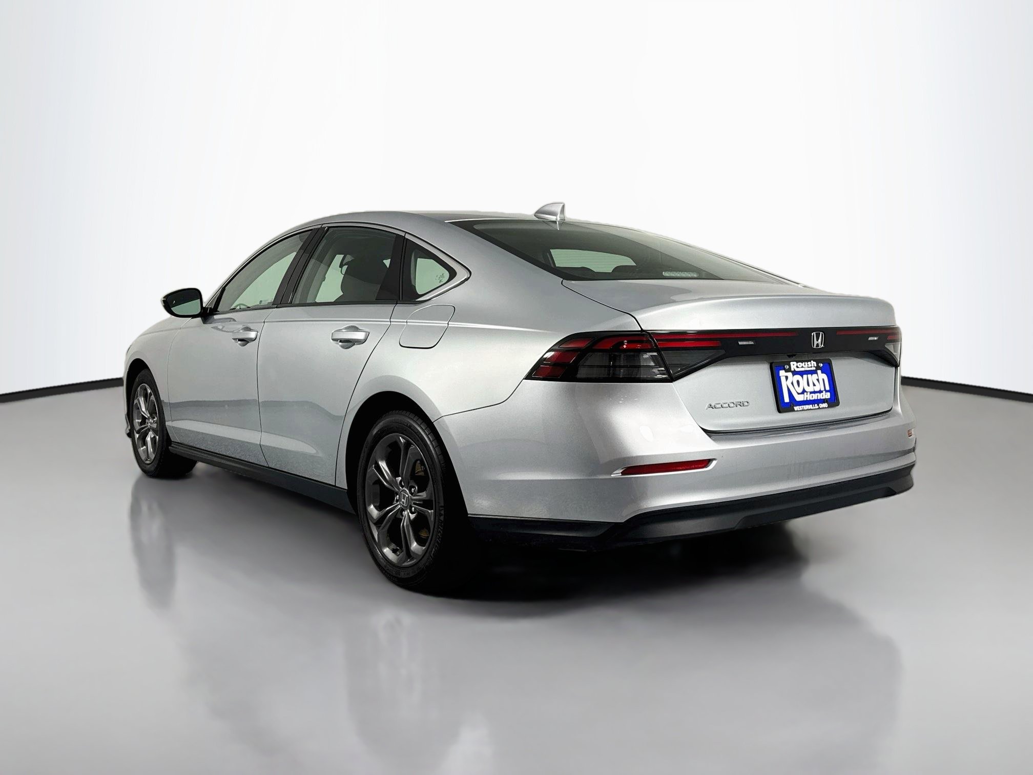 Certified 2024 Honda Accord EX image 7