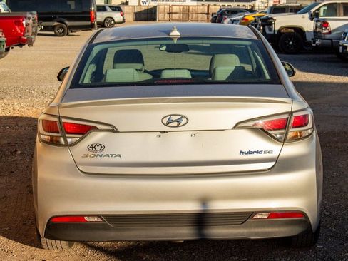 Used 2016 Hyundai Sonata SE image 4
