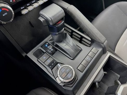 Used 2024 Toyota Tacoma TRD Off-Road image 16