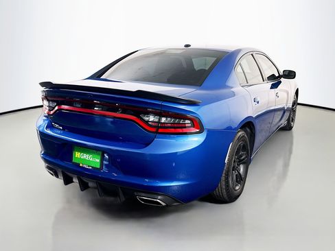 Used 2022 Dodge Charger SXT RWD image 10