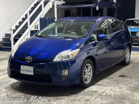 Used 2010 Toyota Prius Three FWD image 3