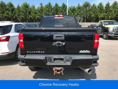 Used 2018 Chevrolet Silverado 2500 High Country w/ Duramax Plus Package AWD/4WD image 12