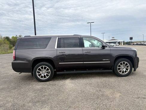 Used 2015 GMC Yukon XL Denali w/ Premium Package AWD/4WD image 7