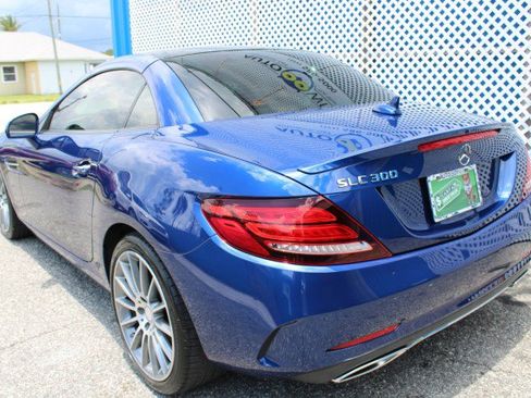 Used 2017 Mercedes-Benz SLC 300 w/ Premium 1 Package image 17