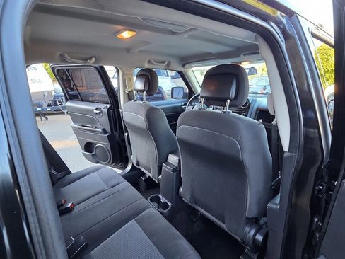 Used 2015 Jeep Patriot Sport w/ Power Value Group AWD/4WD image 13