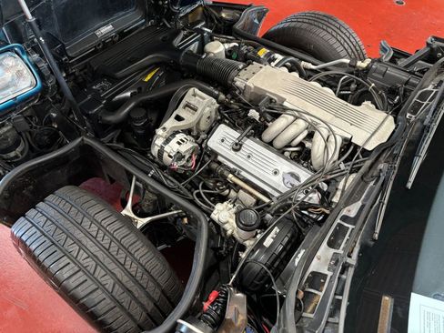 Used 1987 Chevrolet Corvette Convertible image 24