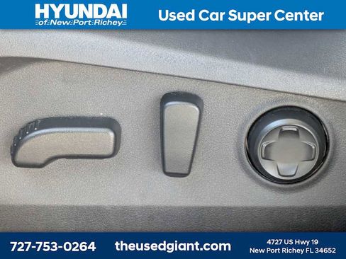 Used 2024 Subaru Outback Limited AWD/4WD image 23