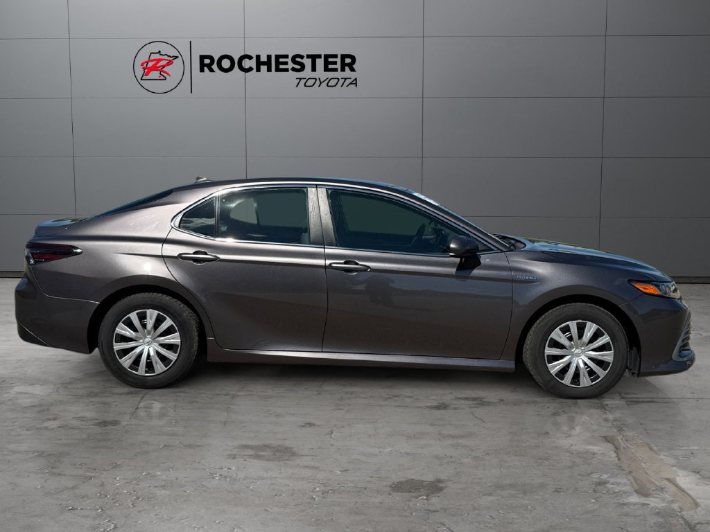 Certified 2021 Toyota Camry LE FWD image 6