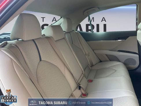 Used 2024 Toyota Camry XLE w/ Navigation Package FWD image 18