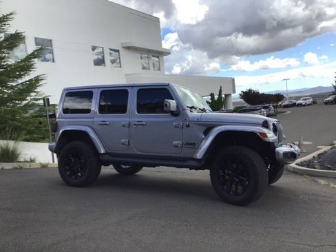 Used 2021 Jeep Wrangler Unlimited Sahara image 6