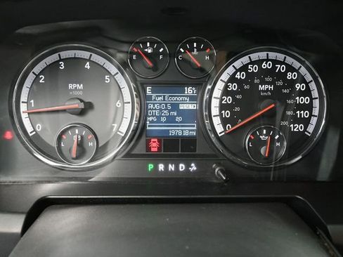 Used 2011 RAM 1500 Big Horn image 28