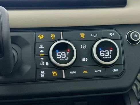 Used 2024 Land Rover Defender 110 X AWD/4WD image 16