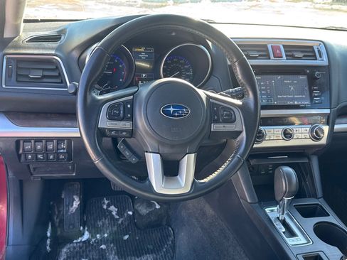 Used 2015 Subaru Outback 3.6R Limited image 12