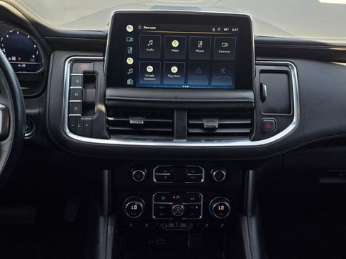 Used 2022 Chevrolet Tahoe Z71 w/ Luxury Package AWD/4WD image 15
