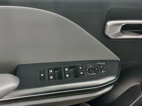 Used 2025 Kia K4 FWD image 15