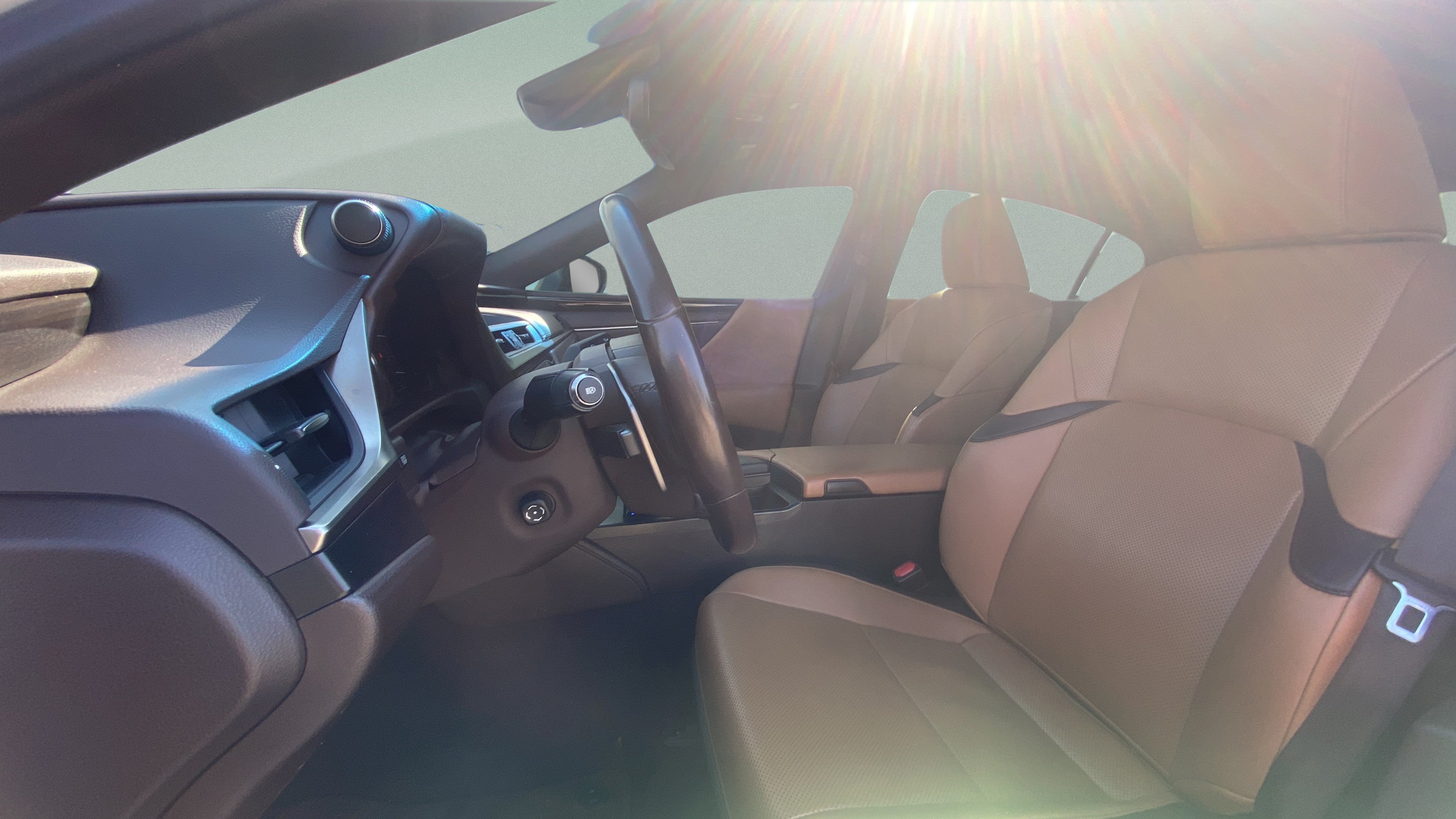 Used 2019 Lexus ES 300h w/ Premium Package FWD image 14